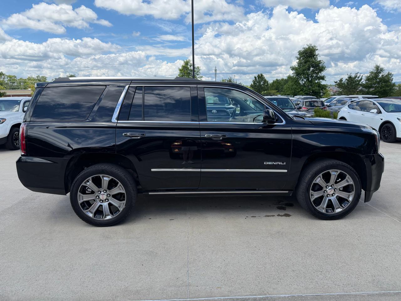 GMC Yukon 4WD 4dr Denali 2017