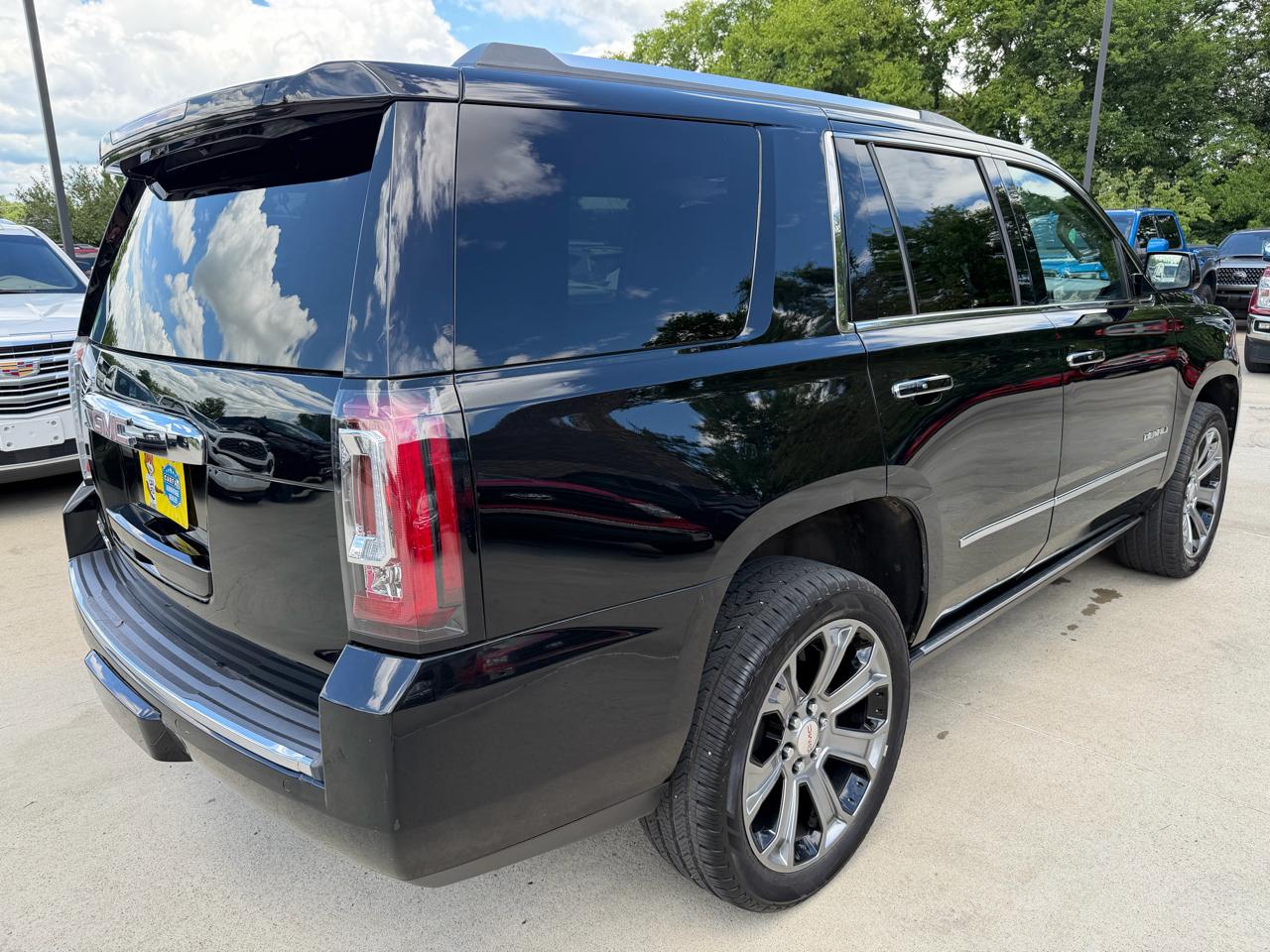 GMC Yukon 4WD 4dr Denali 2017