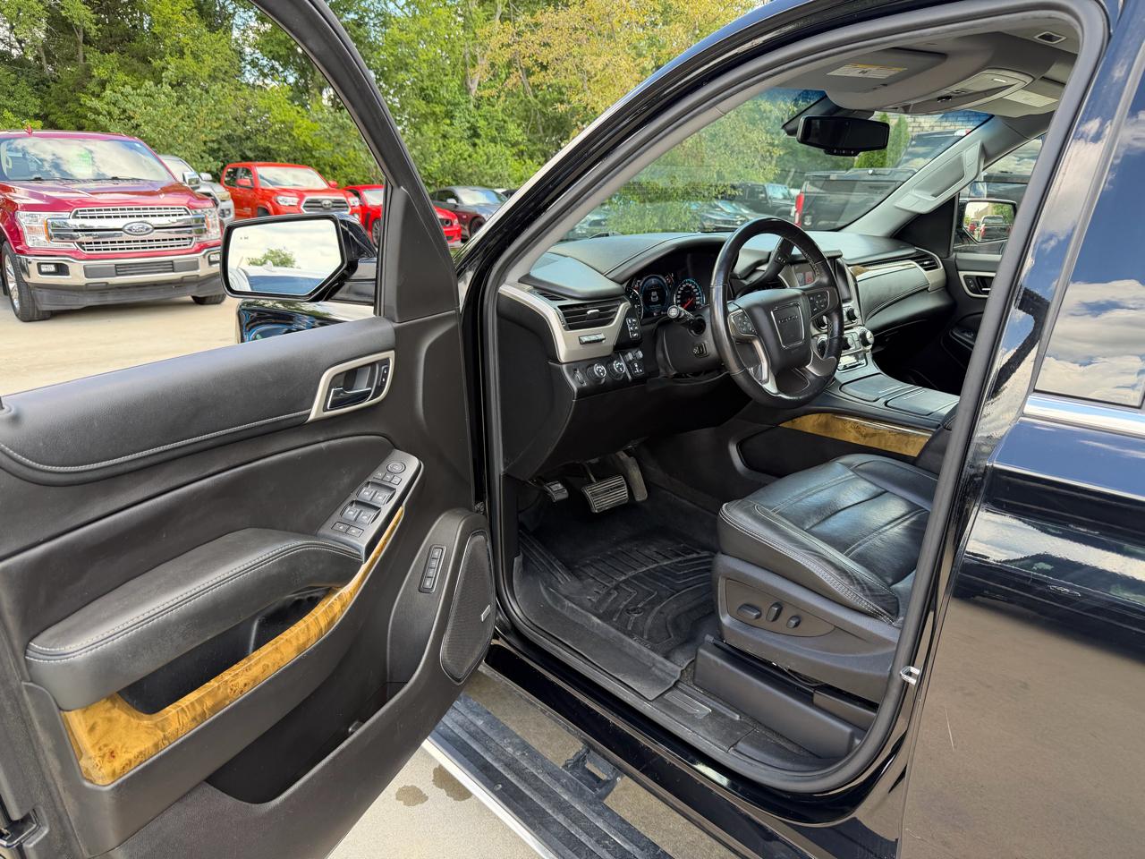 GMC Yukon 4WD 4dr Denali 2017