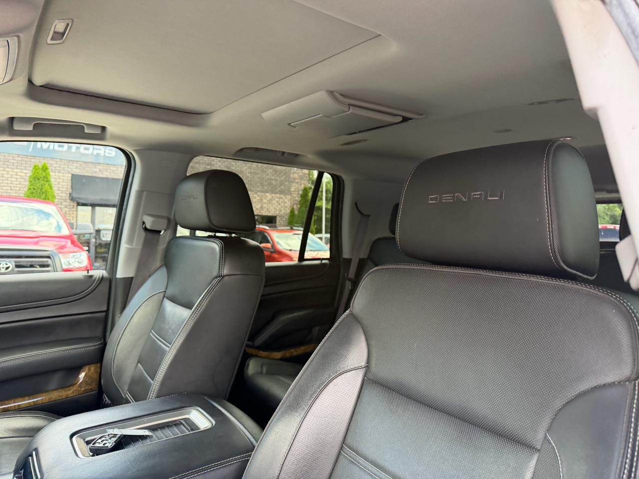 GMC Yukon 4WD 4dr Denali 2017