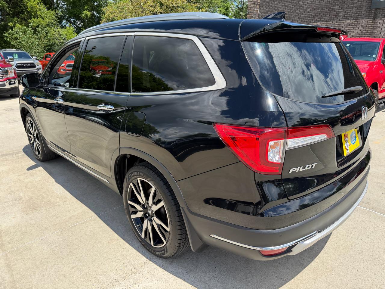 Honda Pilot Touring 8-Passenger 2WD 2019