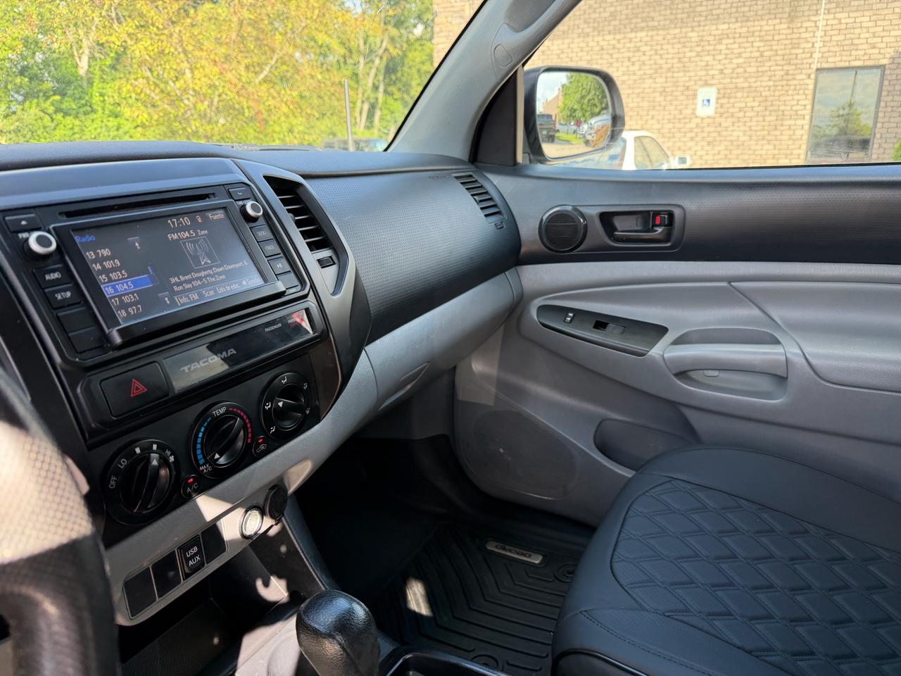 Toyota Tacoma  2015