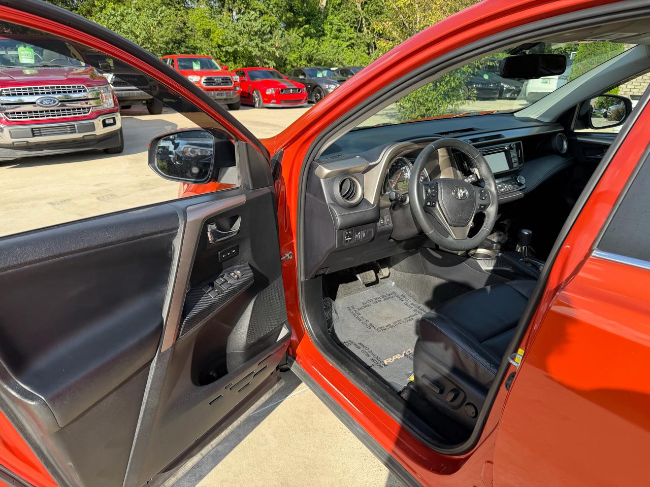 Toyota RAV4  2015