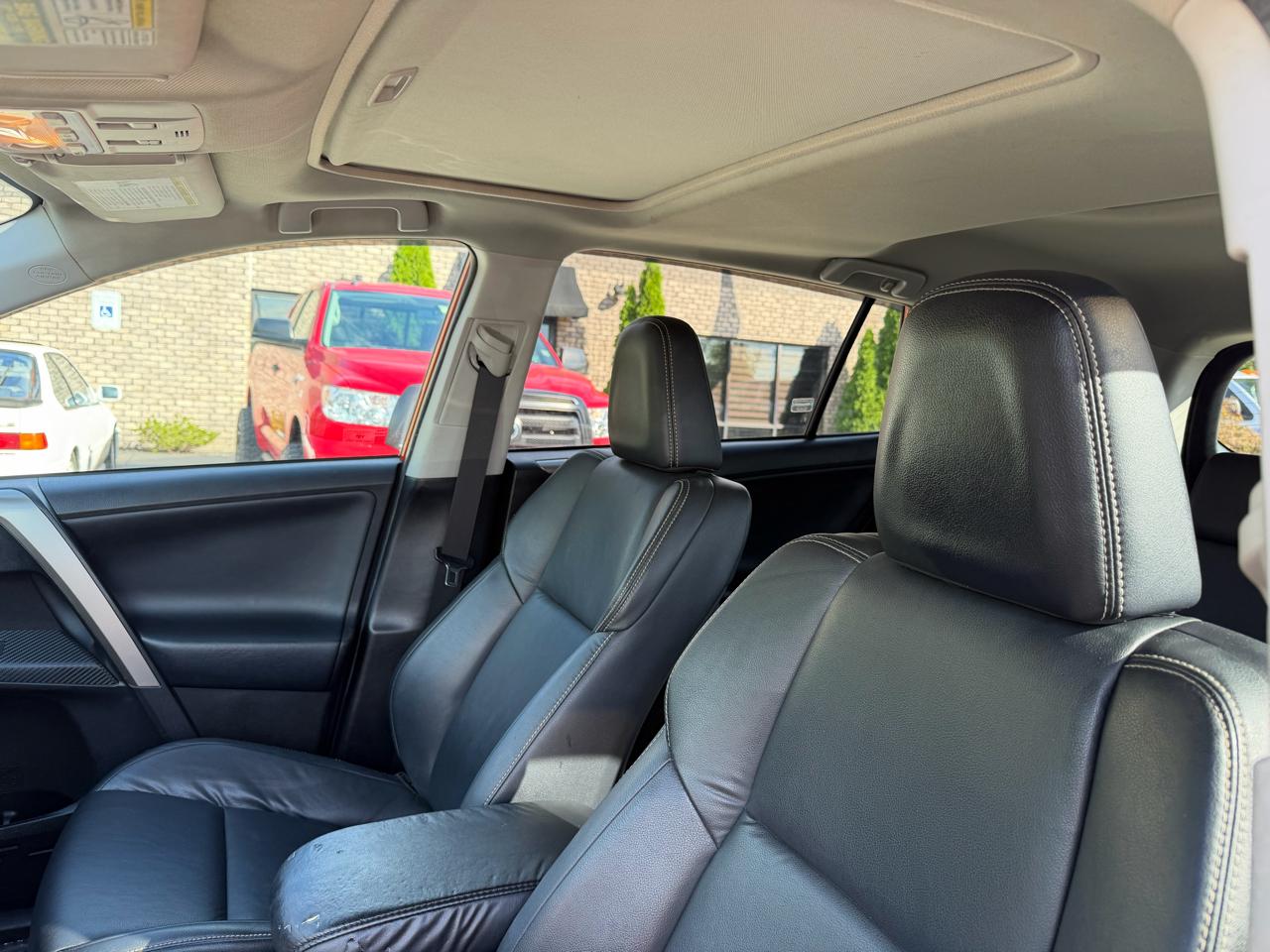 Toyota RAV4  2015