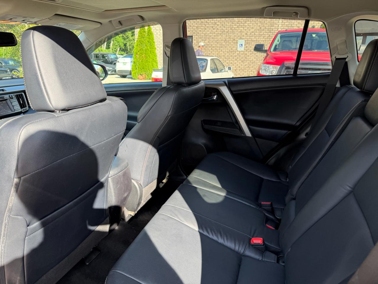 Toyota RAV4  2015
