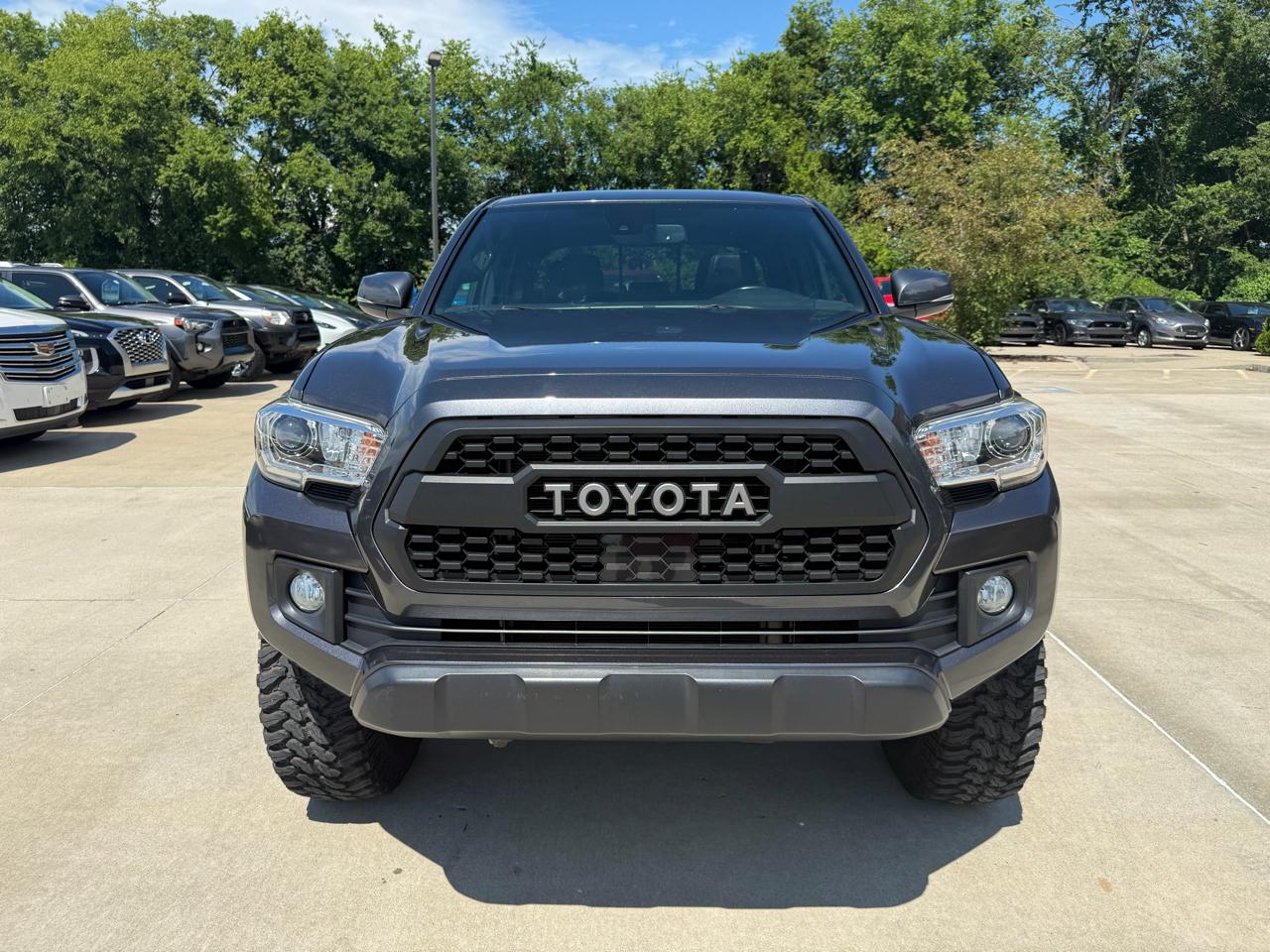 Toyota Tacoma 4WD  2019
