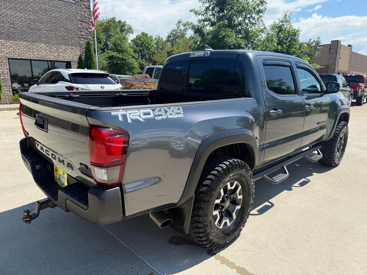 Toyota Tacoma 4WD  2019