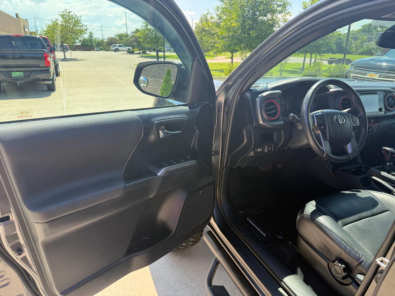 Toyota Tacoma 4WD  2019