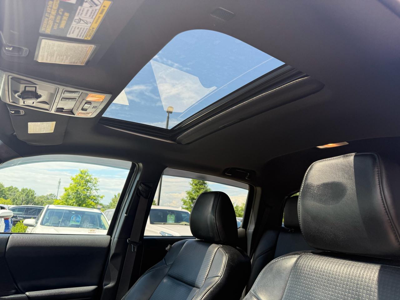 Toyota Tacoma 4WD  2019