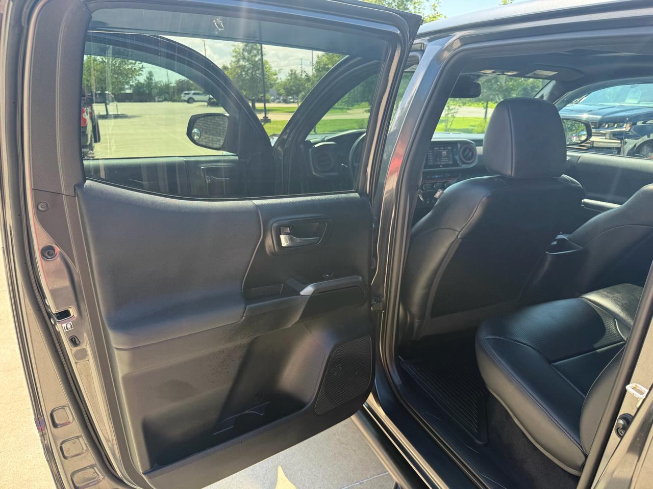 Toyota Tacoma 4WD  2019