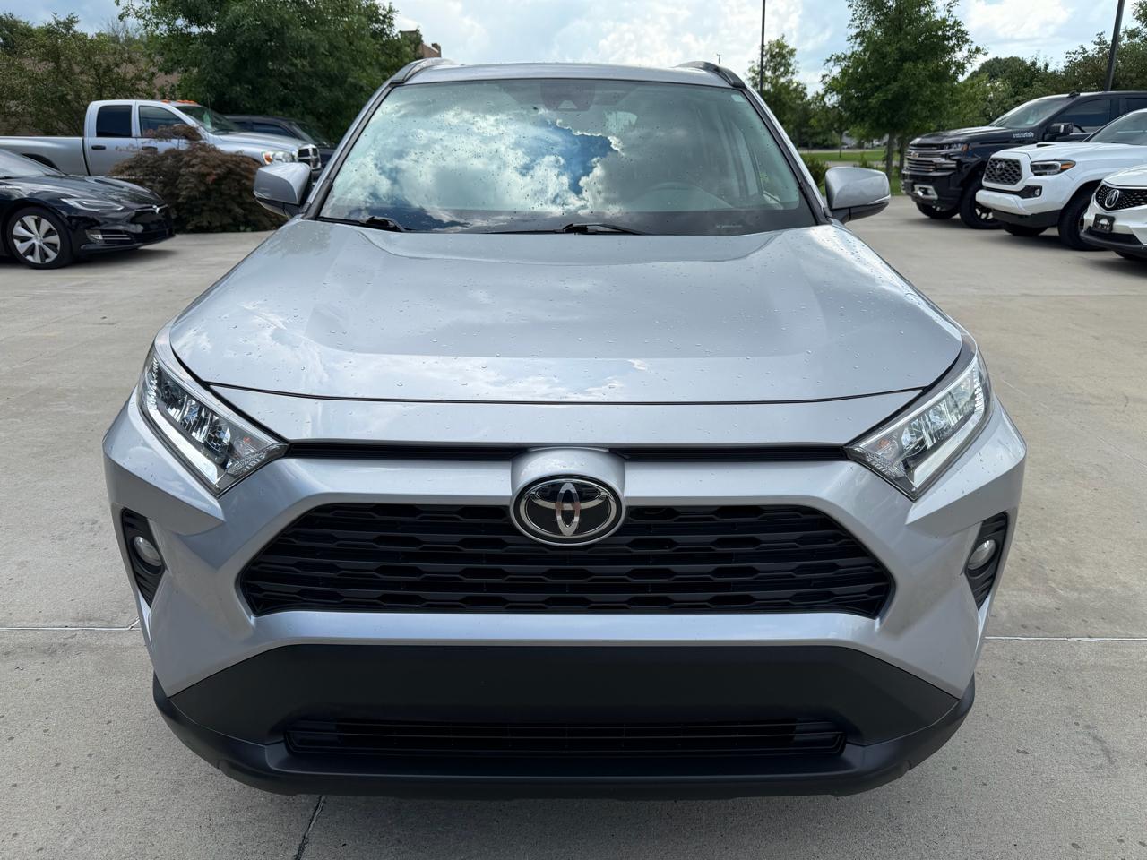 Toyota RAV4 XLE FWD 2021
