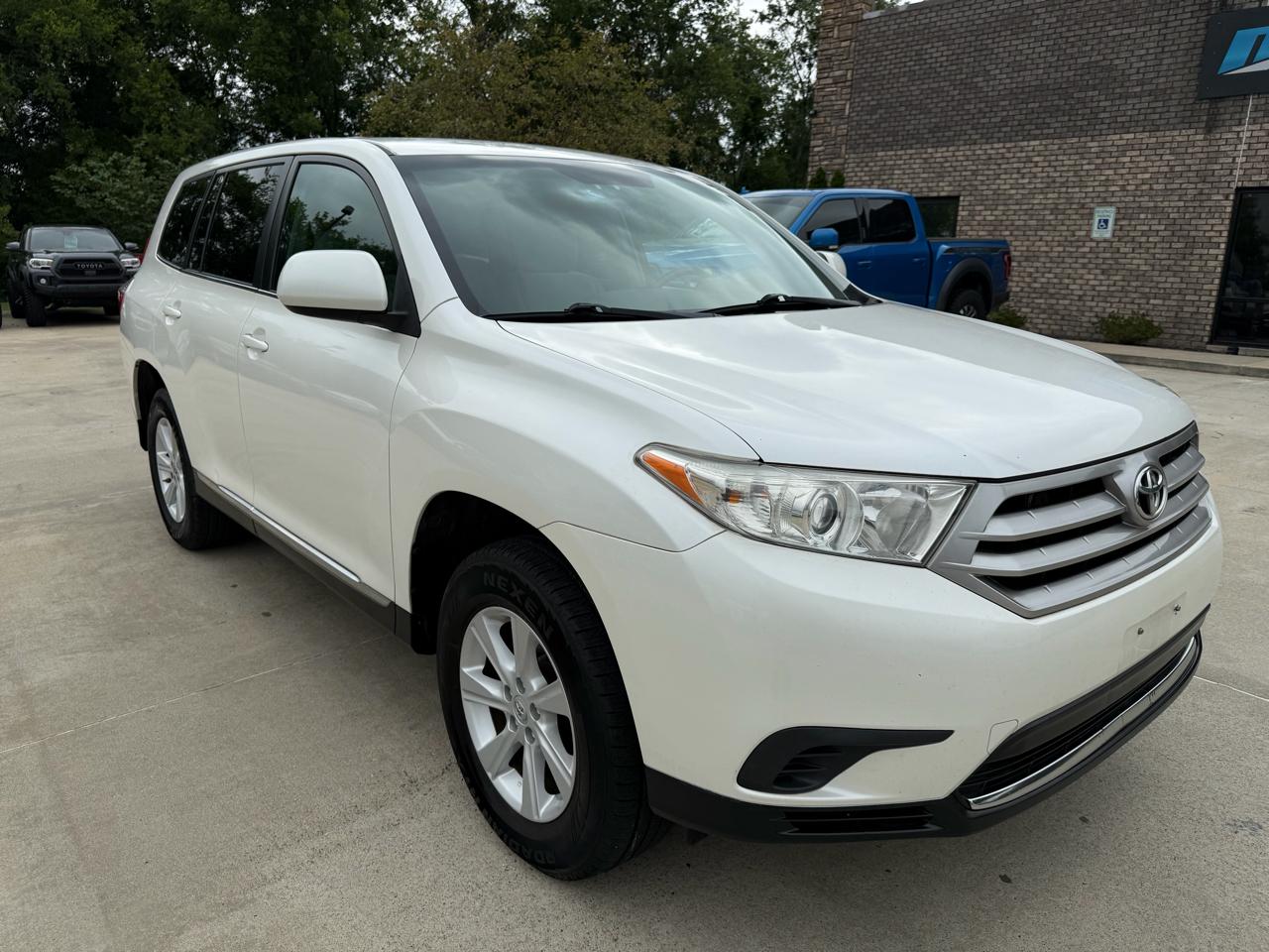 Toyota Highlander  2013