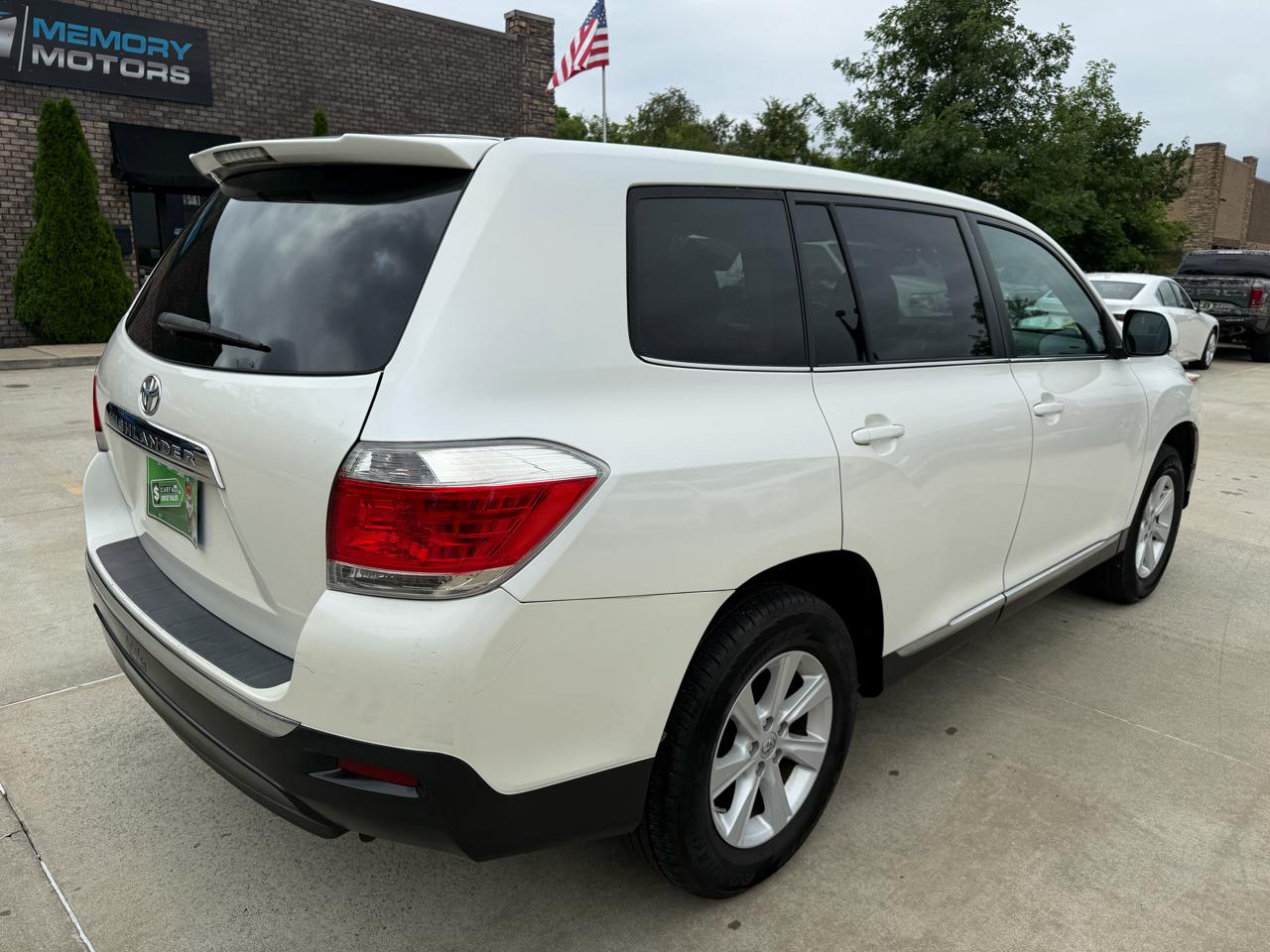 Toyota Highlander  2013