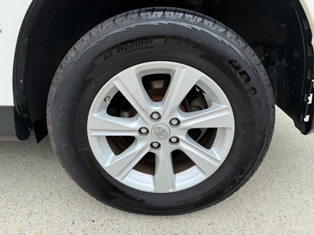 Toyota Highlander  2013