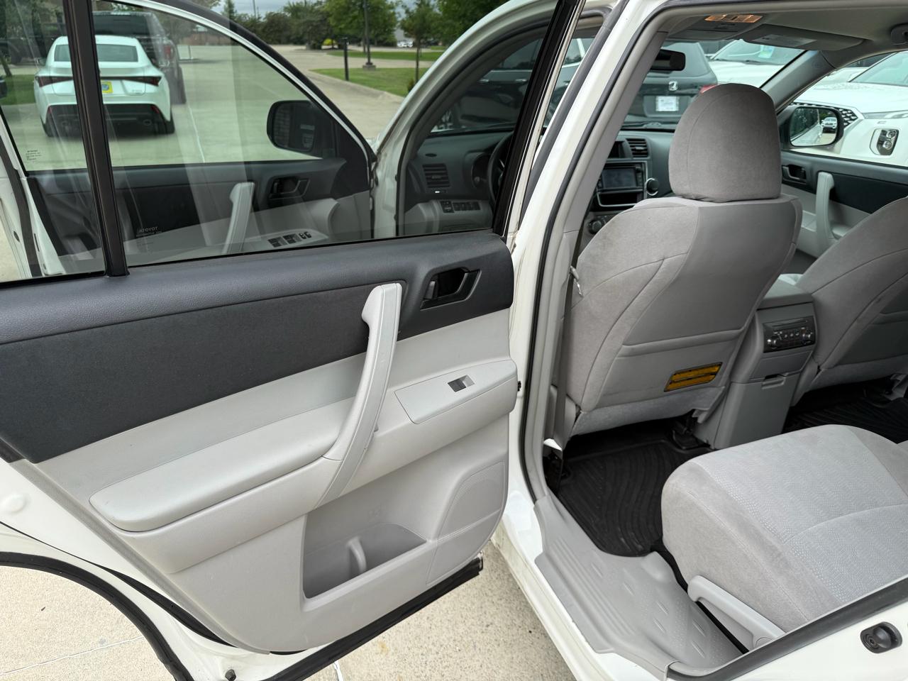 Toyota Highlander  2013