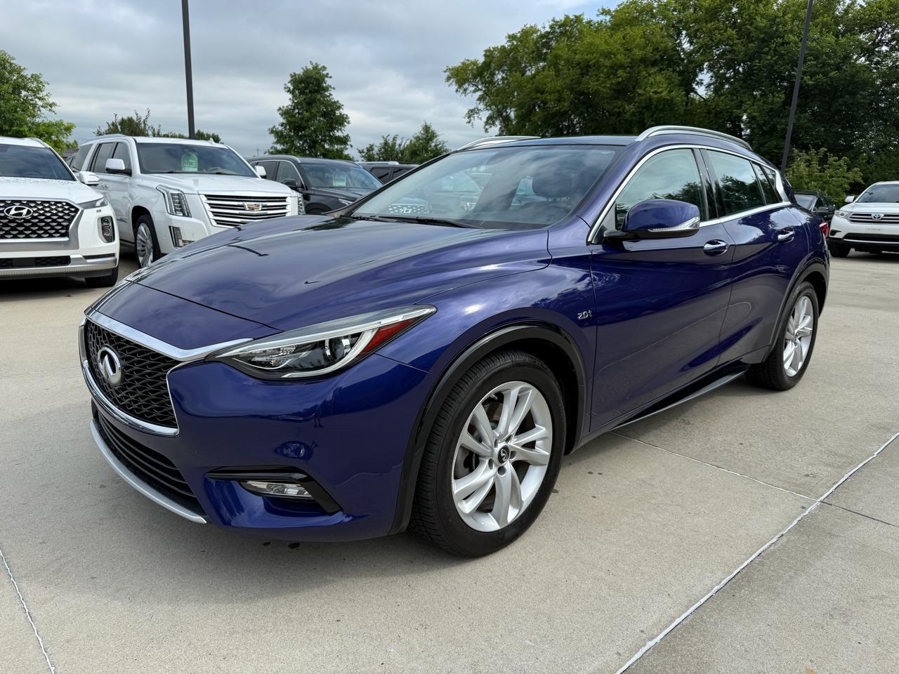 Infiniti QX30 Premium FWD 2017