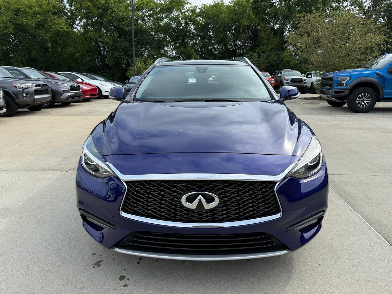 Infiniti QX30 Premium FWD 2017