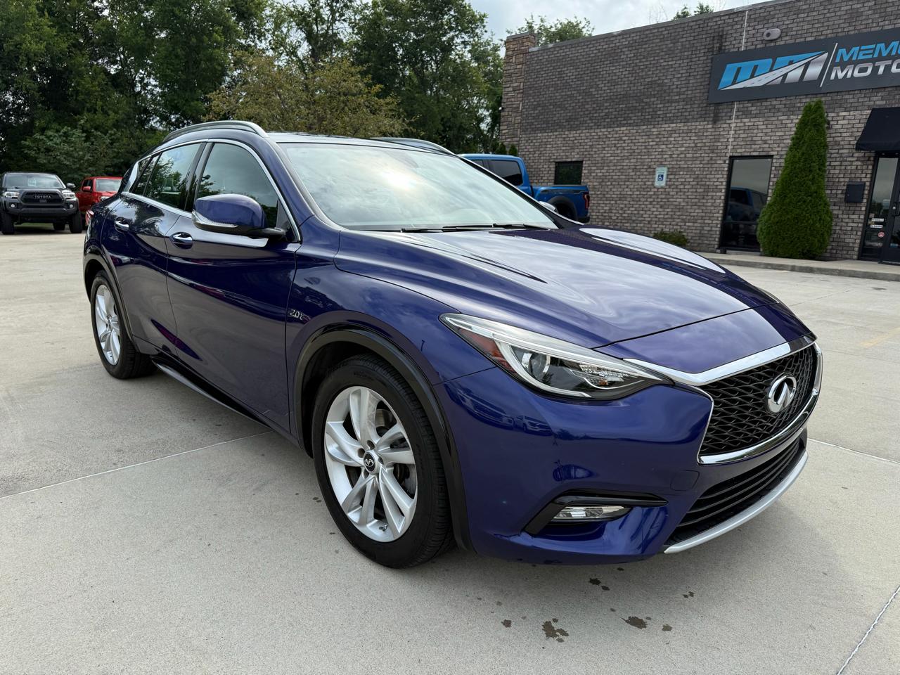 Infiniti QX30 Premium FWD 2017
