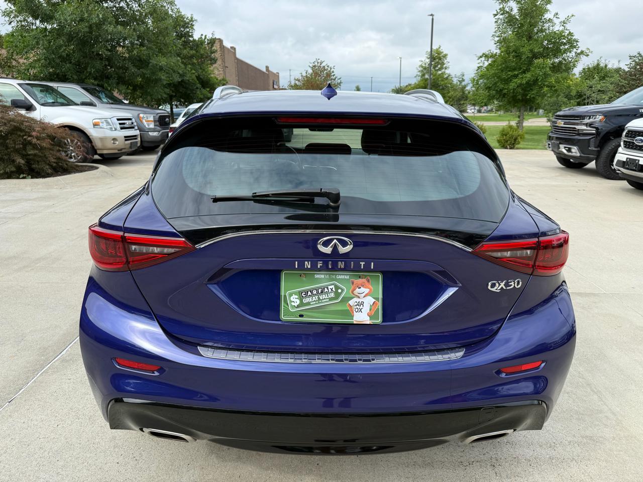 Infiniti QX30 Premium FWD 2017