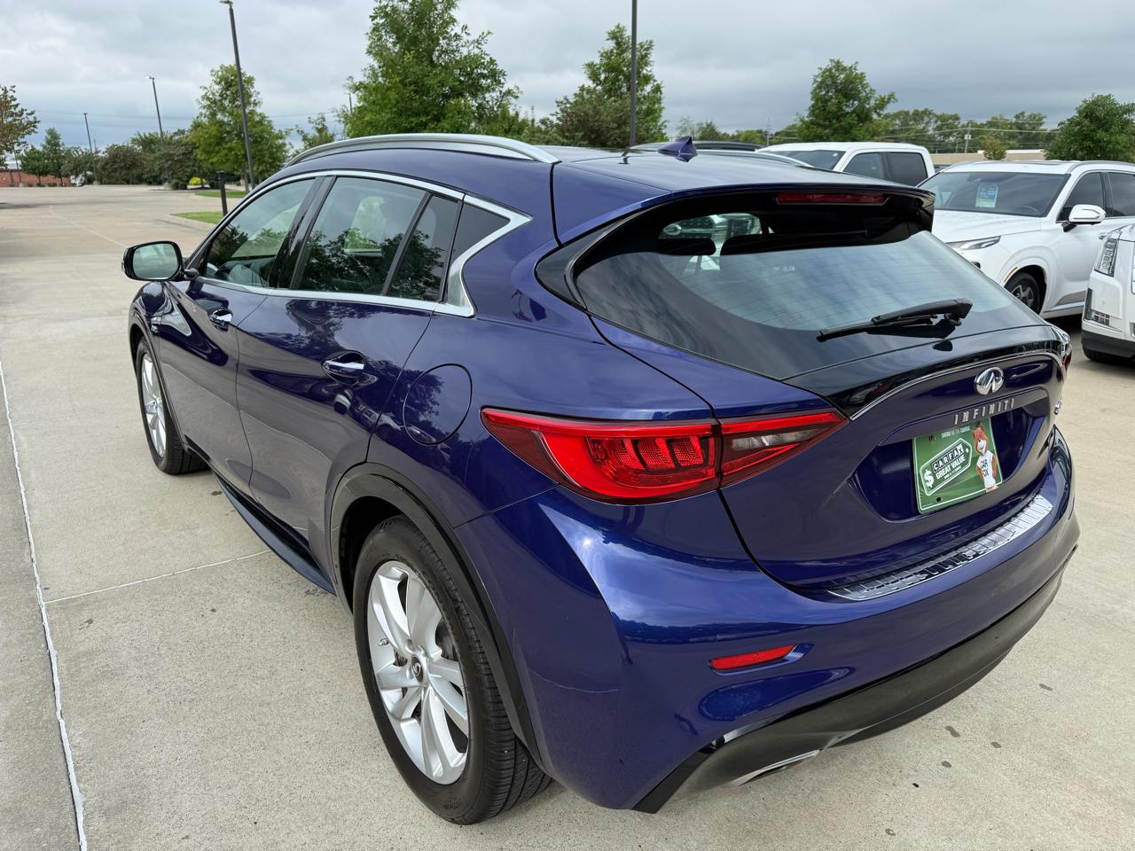 Infiniti QX30 Premium FWD 2017