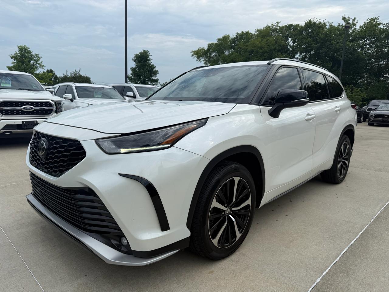 Toyota Highlander  2021
