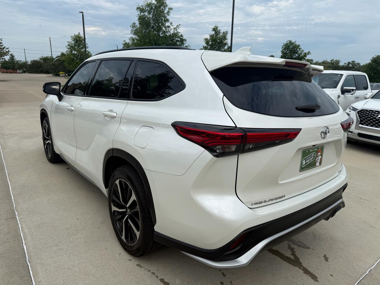 Toyota Highlander  2021
