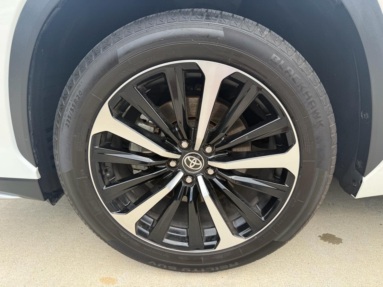 Toyota Highlander  2021