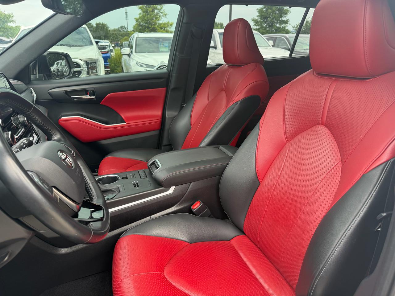 Toyota Highlander  2021