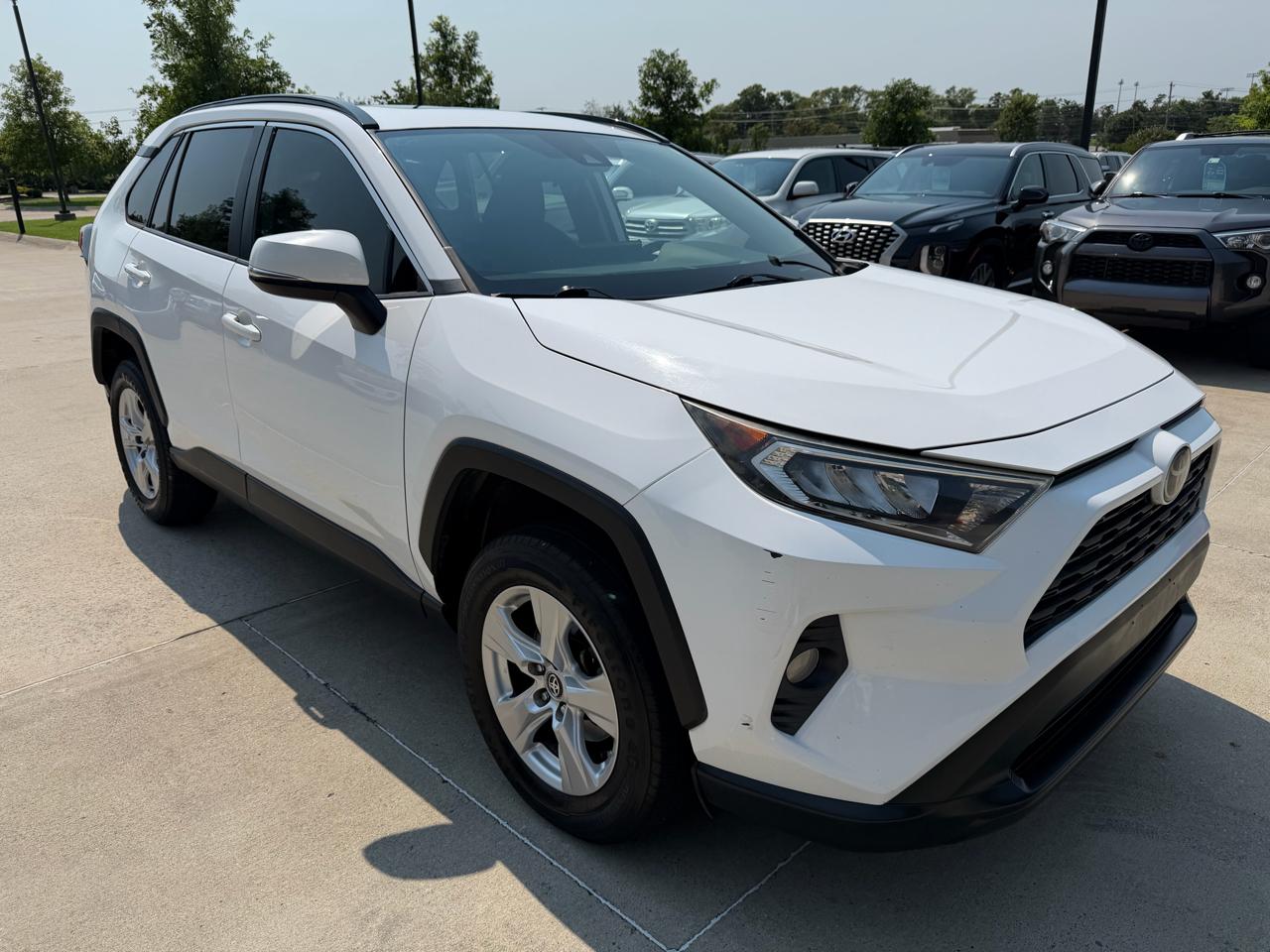Toyota RAV4 XLE FWD 2019