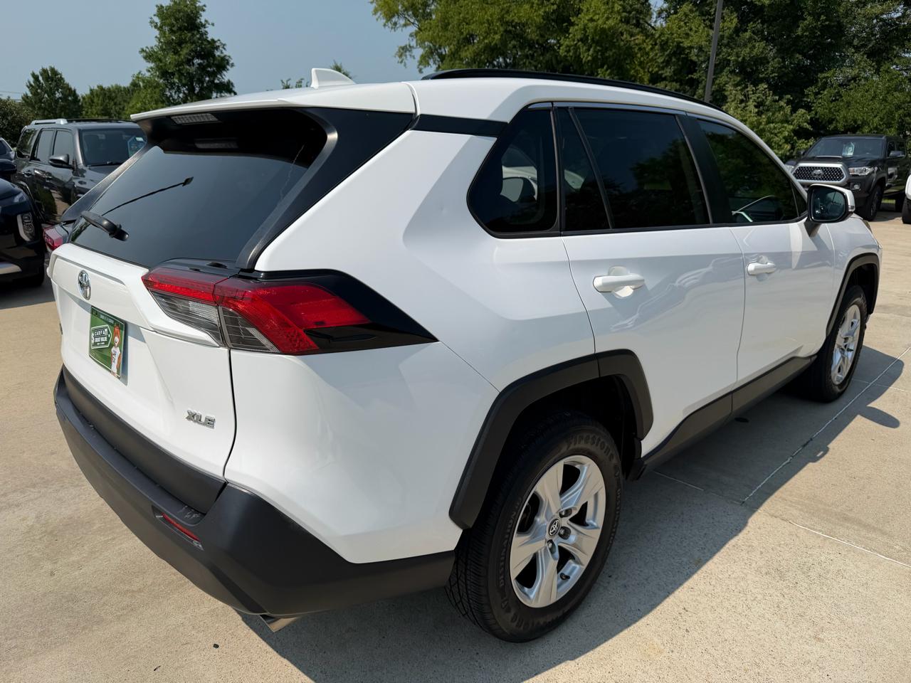 Toyota RAV4 XLE FWD 2019