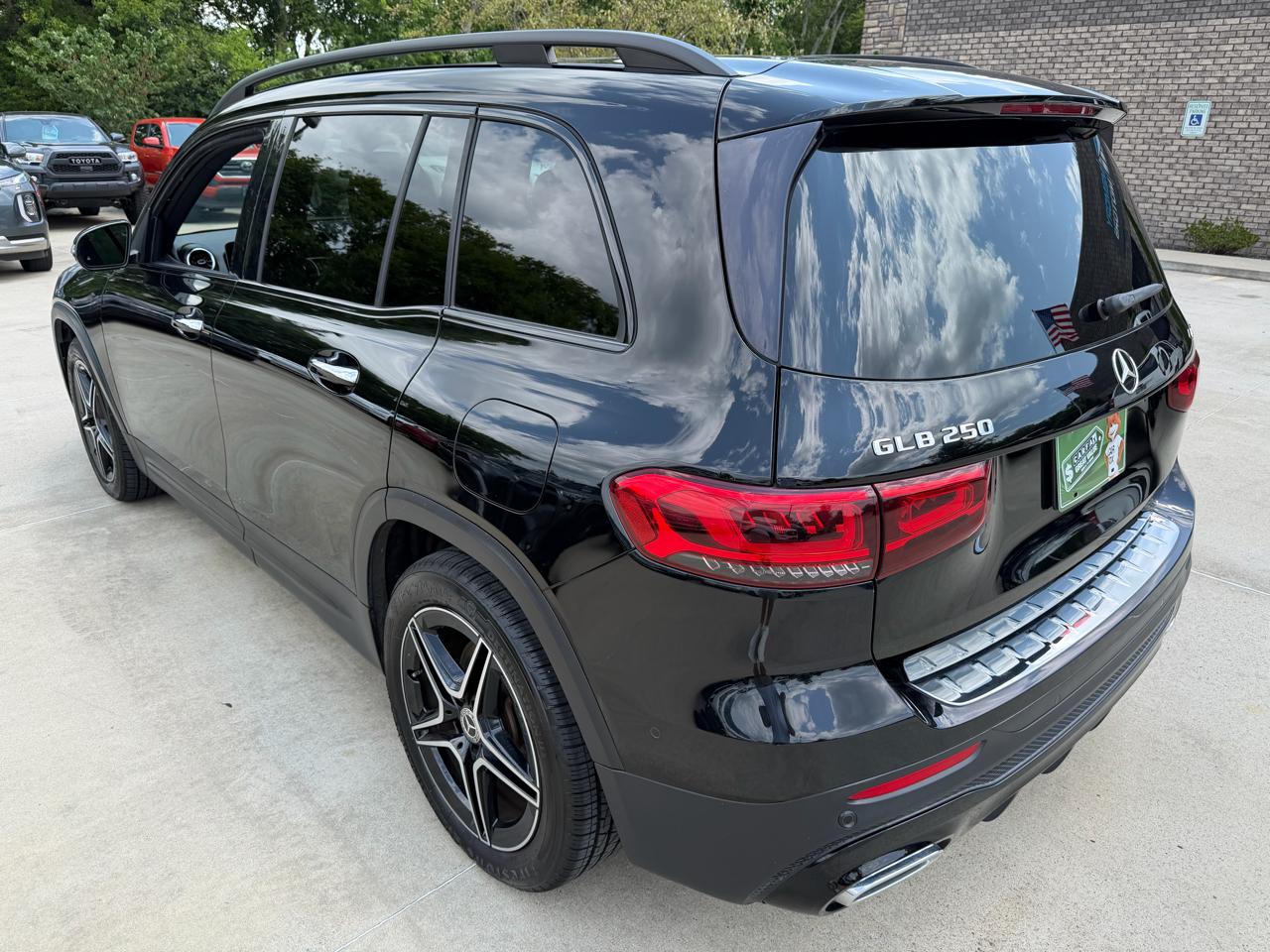 Mercedes-Benz GLB GLB 250 4MATIC SUV 2020