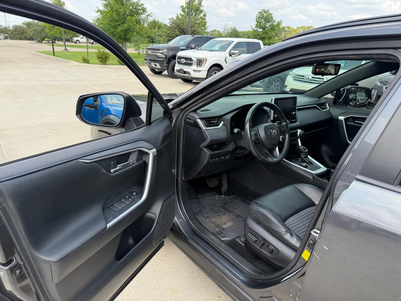 Toyota RAV4  2019