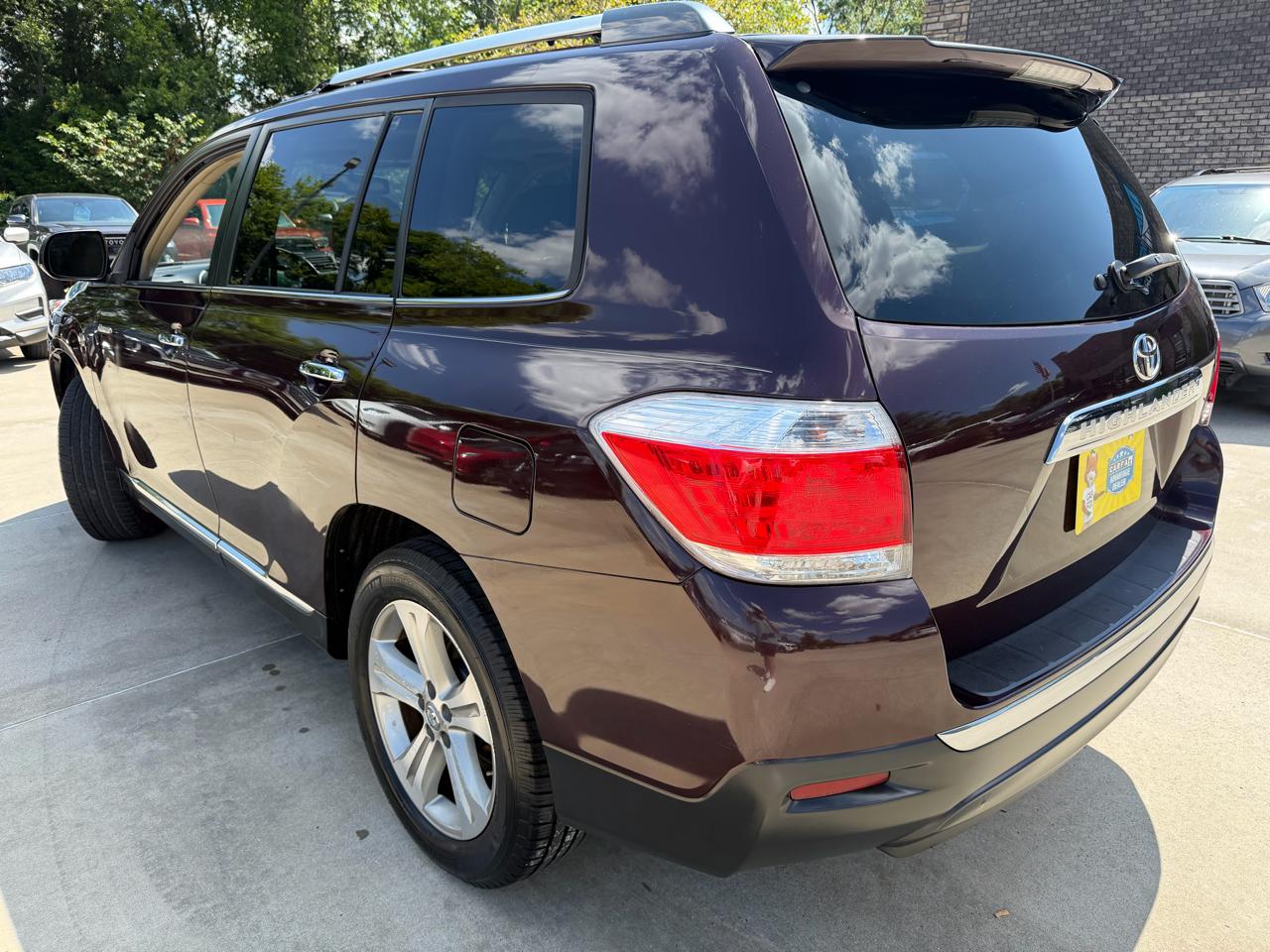 Toyota Highlander  2013