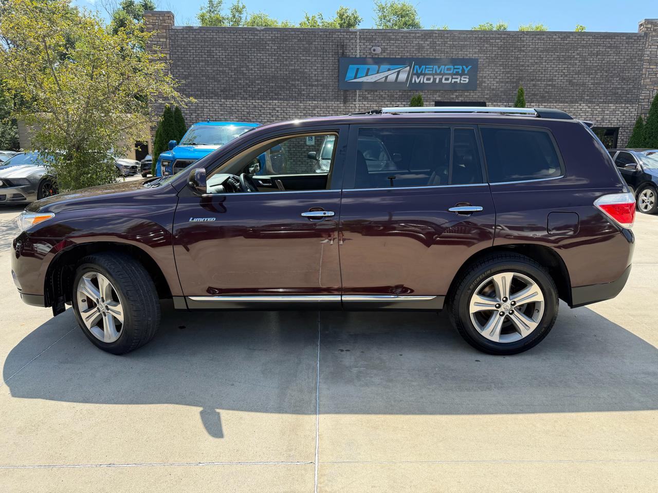 Toyota Highlander  2013