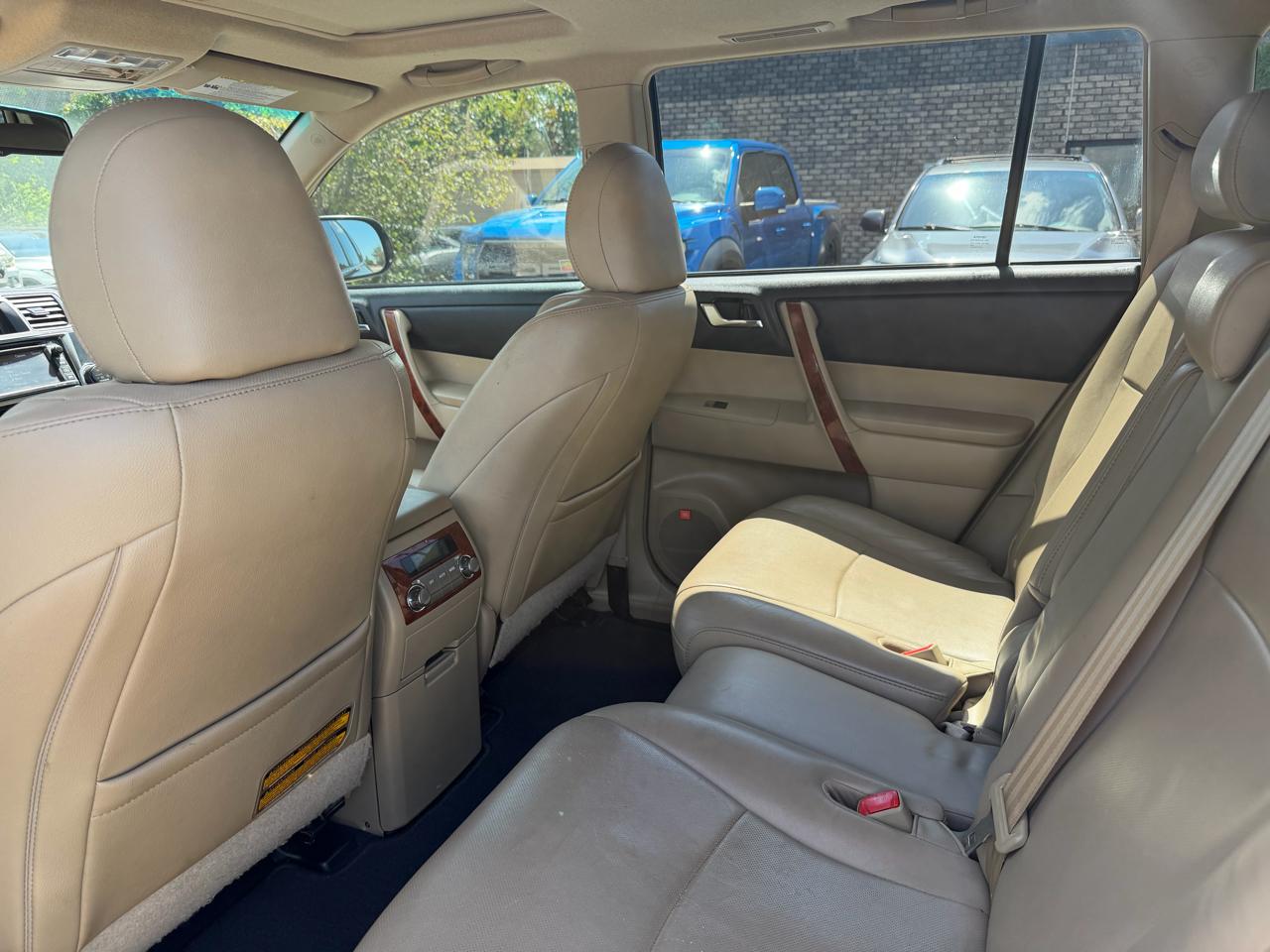 Toyota Highlander  2013