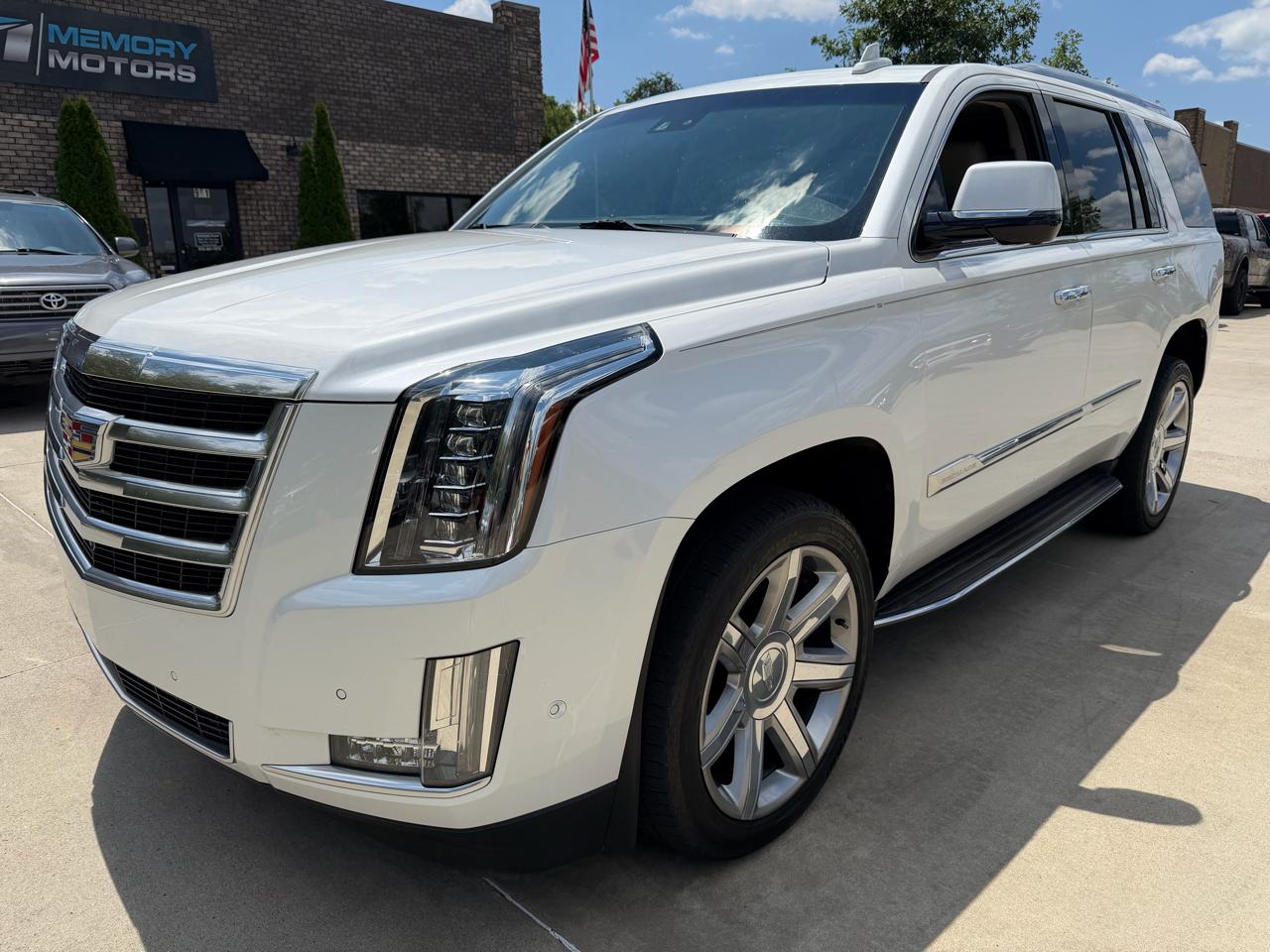Cadillac Escalade 2WD 4dr Luxury 2017