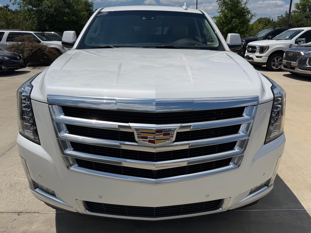 Cadillac Escalade 2WD 4dr Luxury 2017