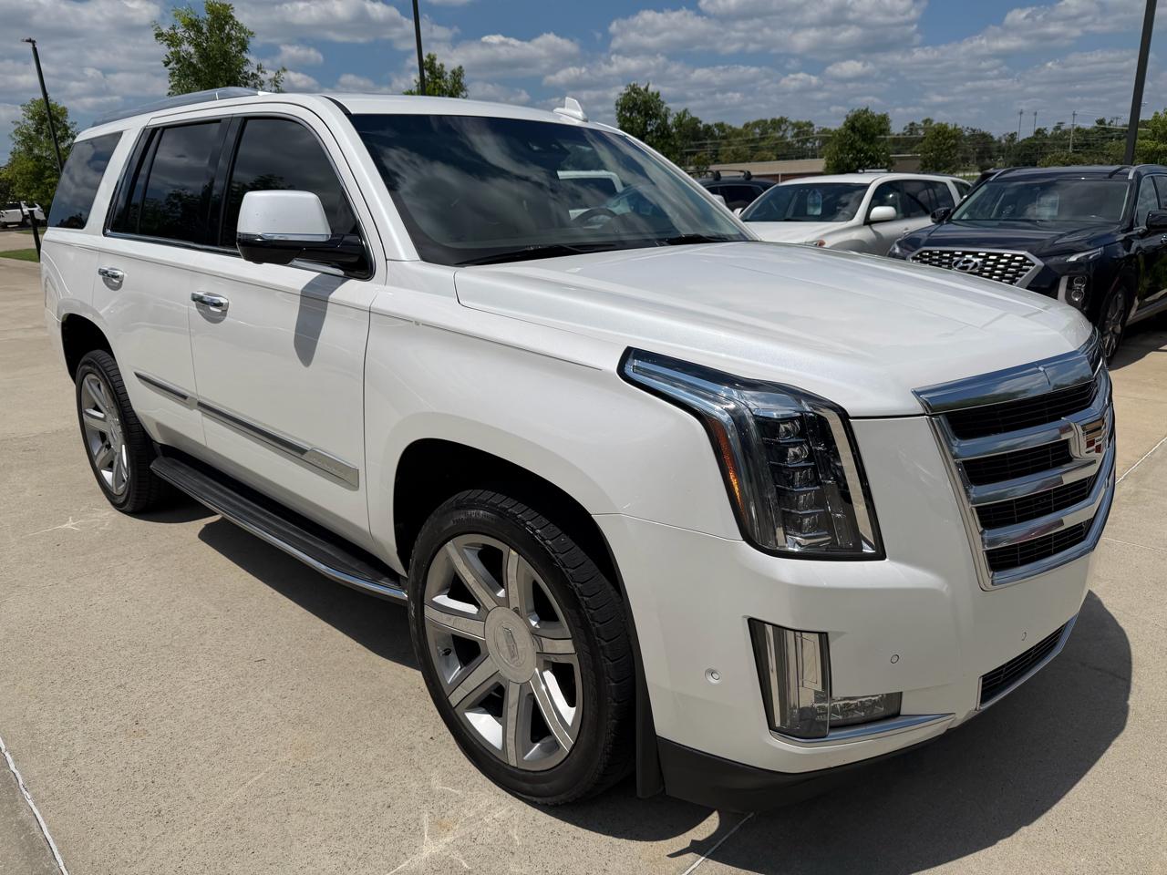 Cadillac Escalade 2WD 4dr Luxury 2017