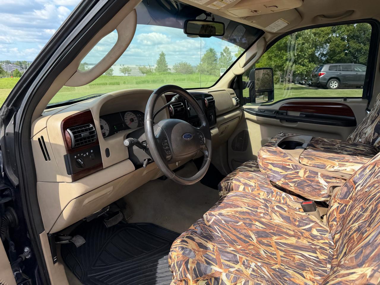 Ford Super Duty F-250 Crew Cab 156" Lariat 4WD 2006