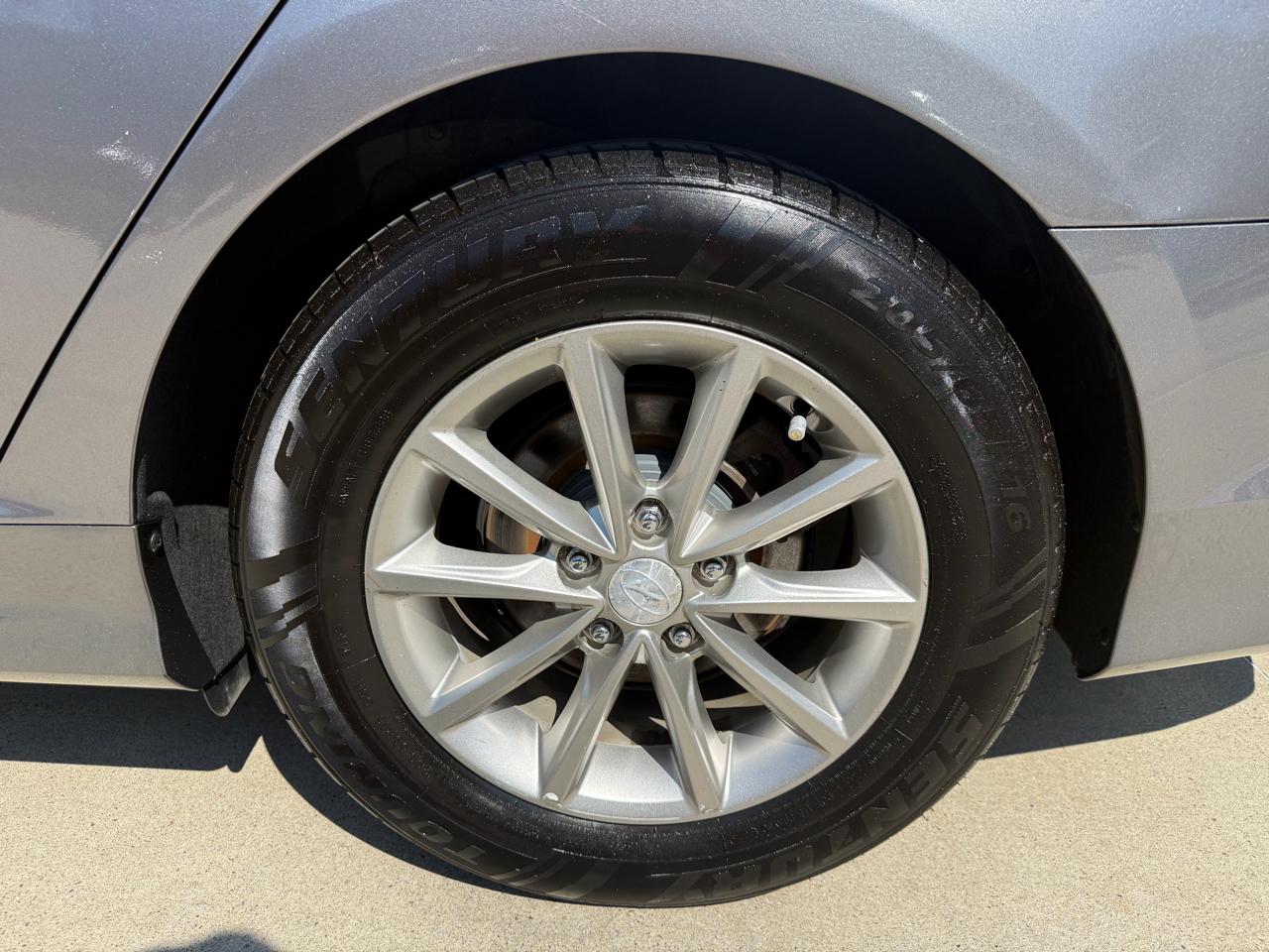 Hyundai Sonata SE 2.4L 2018