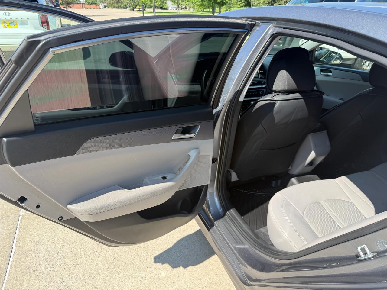 Hyundai Sonata SE 2.4L 2018