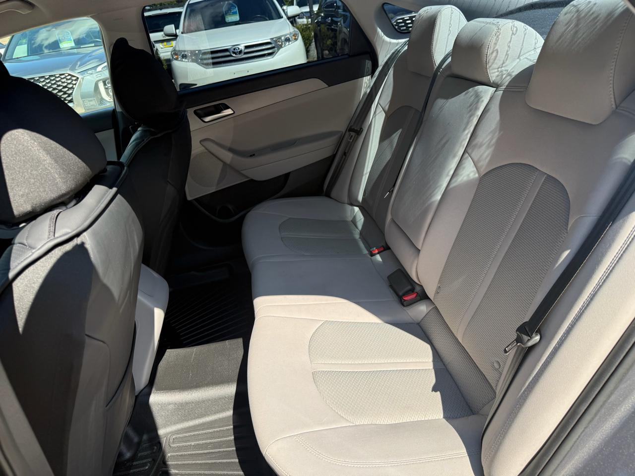 Hyundai Sonata SE 2.4L 2018