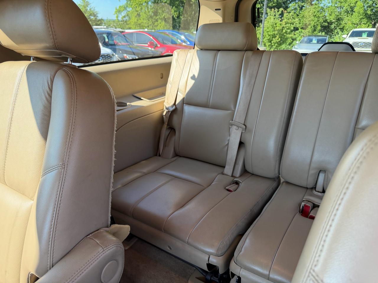 Chevrolet Suburban 2WD 4dr 1500 LTZ 2007