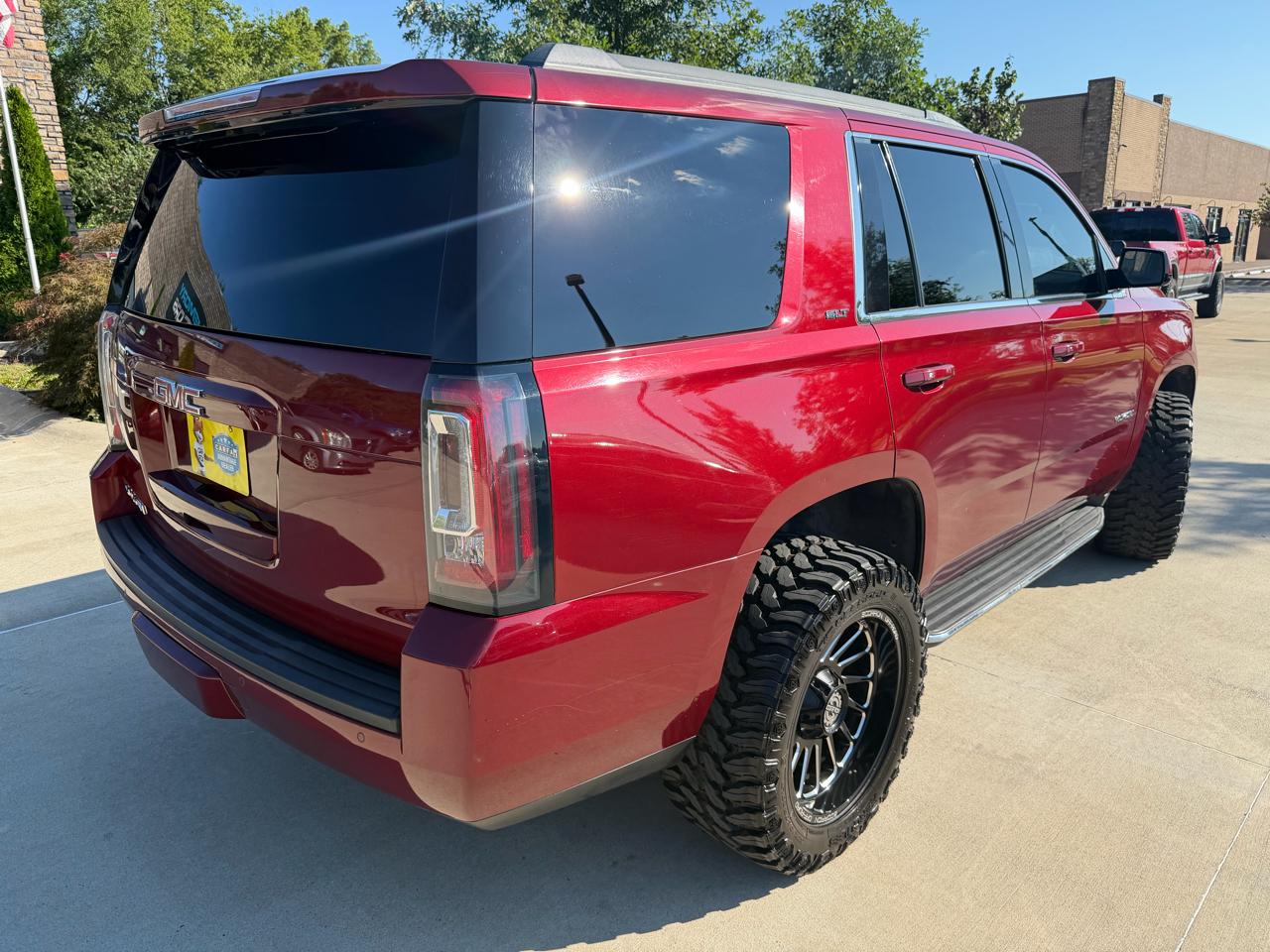 GMC Yukon 4WD 4dr SLT 2016