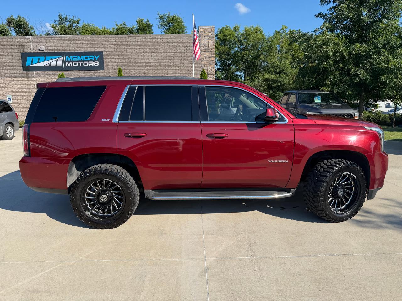 GMC Yukon 4WD 4dr SLT 2016