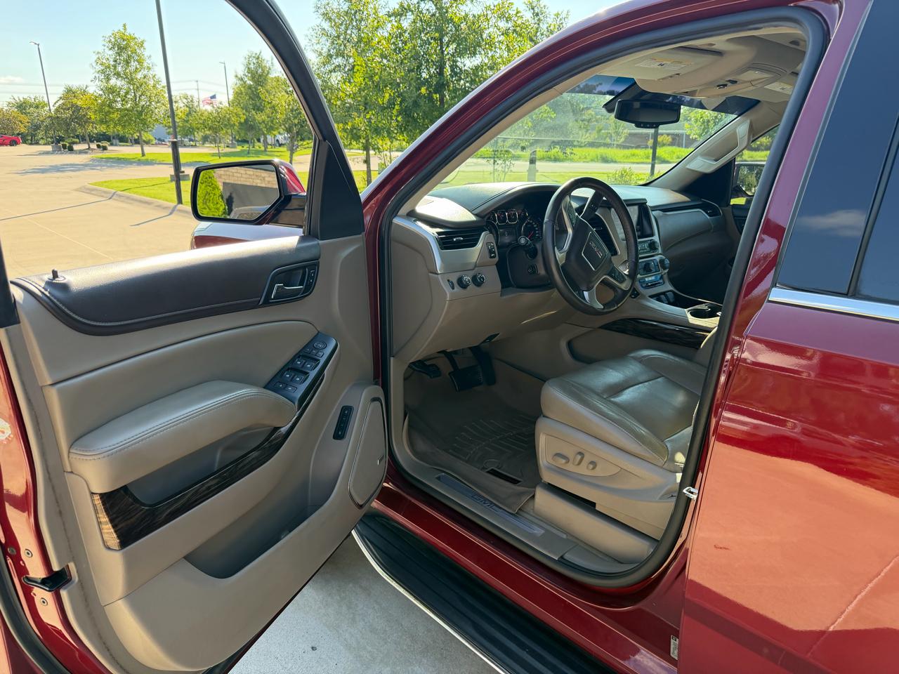 GMC Yukon 4WD 4dr SLT 2016