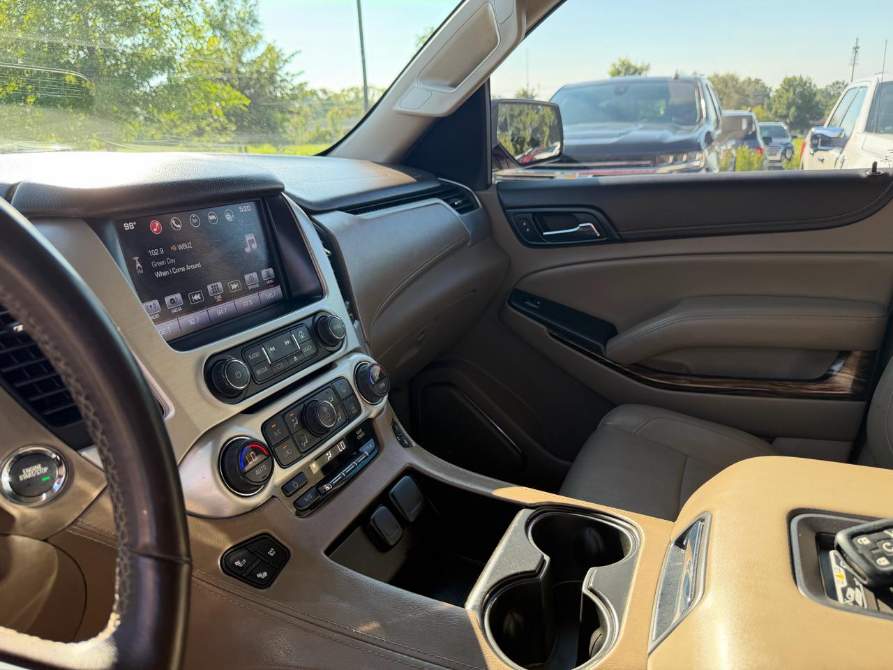 GMC Yukon 4WD 4dr SLT 2016