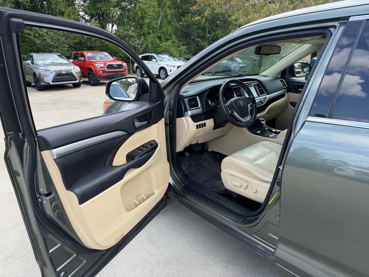 Toyota Highlander  2015
