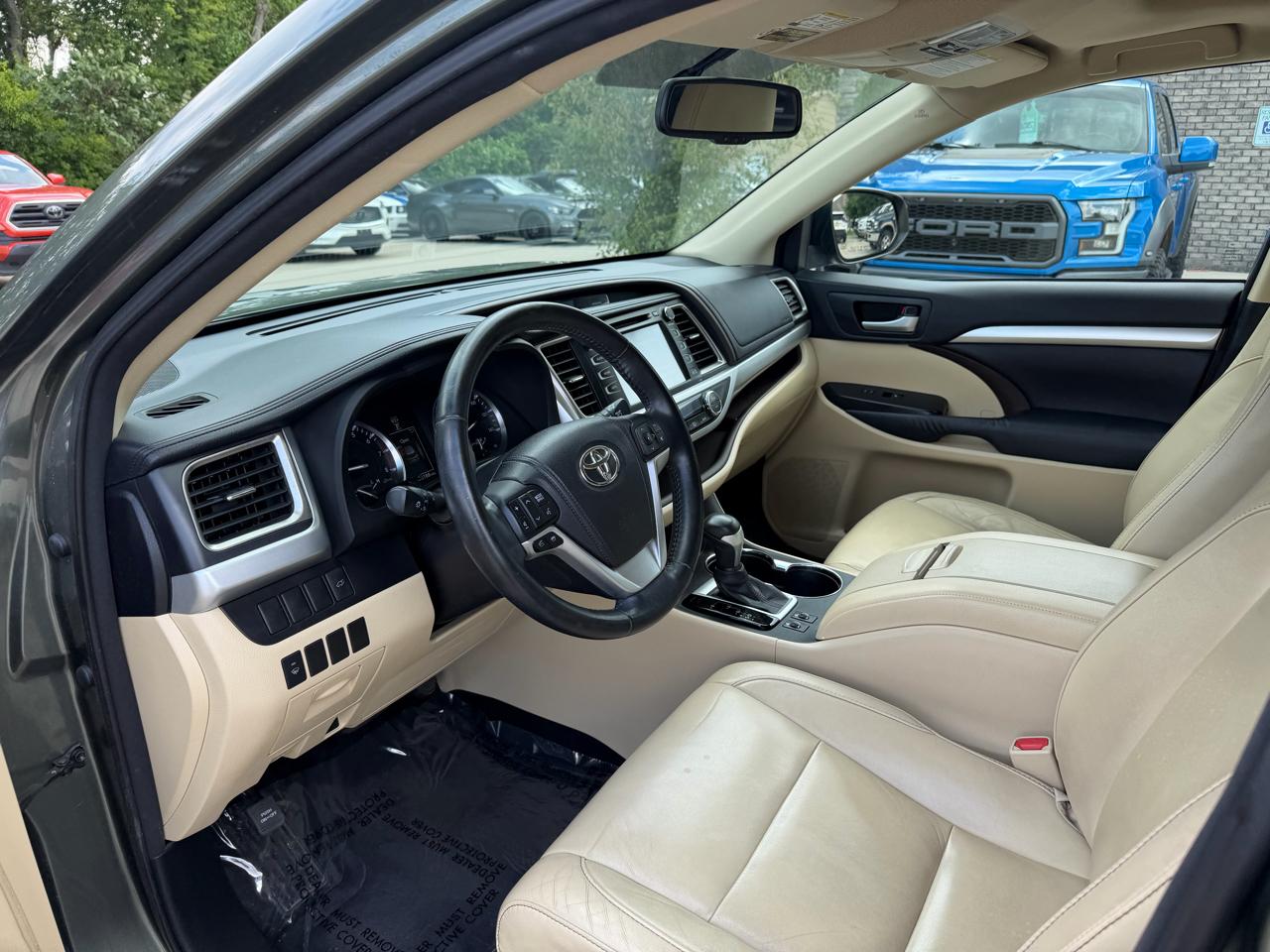 Toyota Highlander  2015