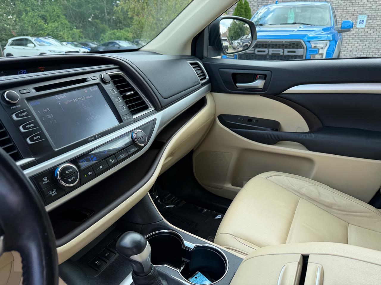Toyota Highlander  2015